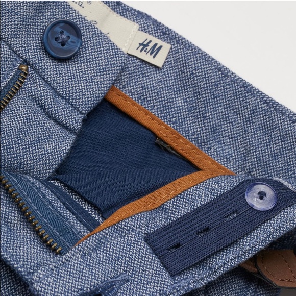❌SOLD❌ H&M Little boys straight leg chinos with suspenders - Picture 2 of 10